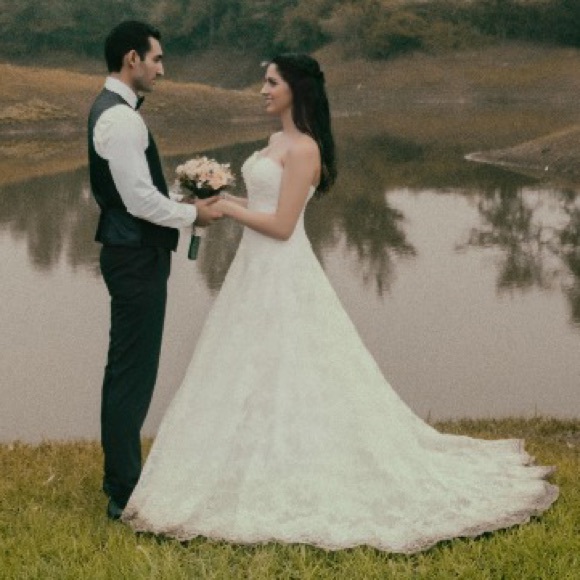 David’s Bridal Allover Beaded Ball Gown Wedding Dress
STYLE# WG3841 - Picture 2 of 4